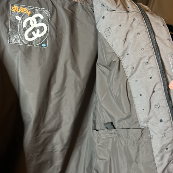 Stussy Dupont Teflon Parka Jacket with hoodie, gray, size medium, snowboard/rain - Picture 8 of 11